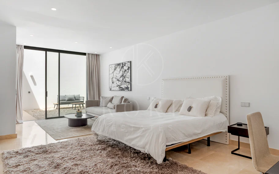 Villa en venta en La Alqueria, Benahavis