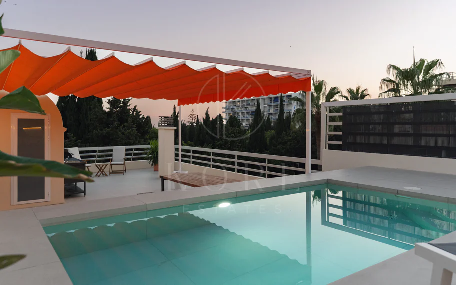 Marbella Penthouse - Private Rooftop Pool & La Concha Views