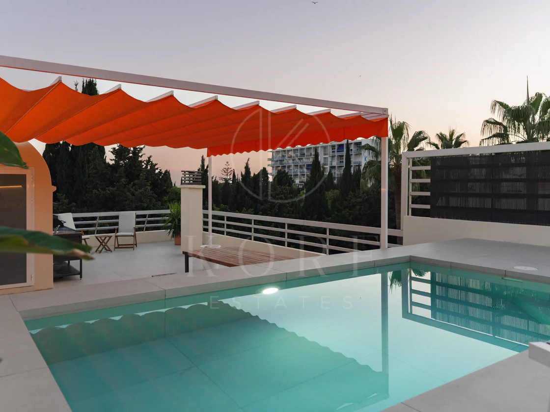 Marbella Penthouse - Private Rooftop Pool & La Concha Views