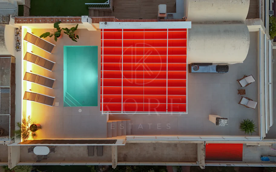 Marbella Penthouse - Private Rooftop Pool & La Concha Views
