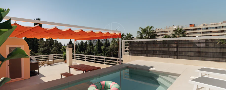 Marbella Penthouse - Private Rooftop Pool & La Concha Views