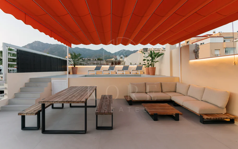 Marbella Penthouse - Private Rooftop Pool & La Concha Views