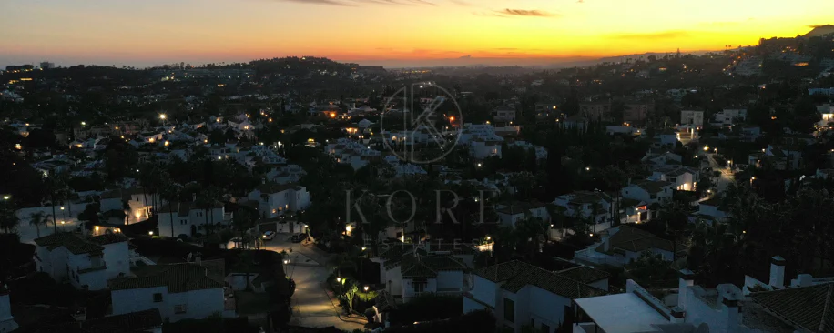 Elegant duplex penthouse in Aloha, Marbella with 3 bedrooms