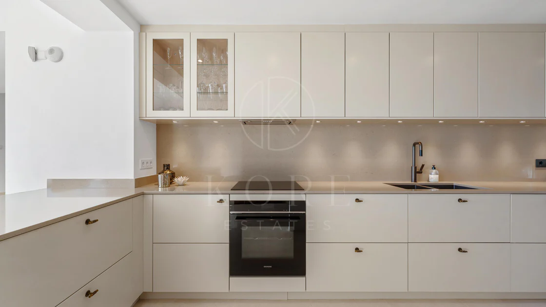 Elegant duplex penthouse in Aloha, Marbella with 3 bedrooms
