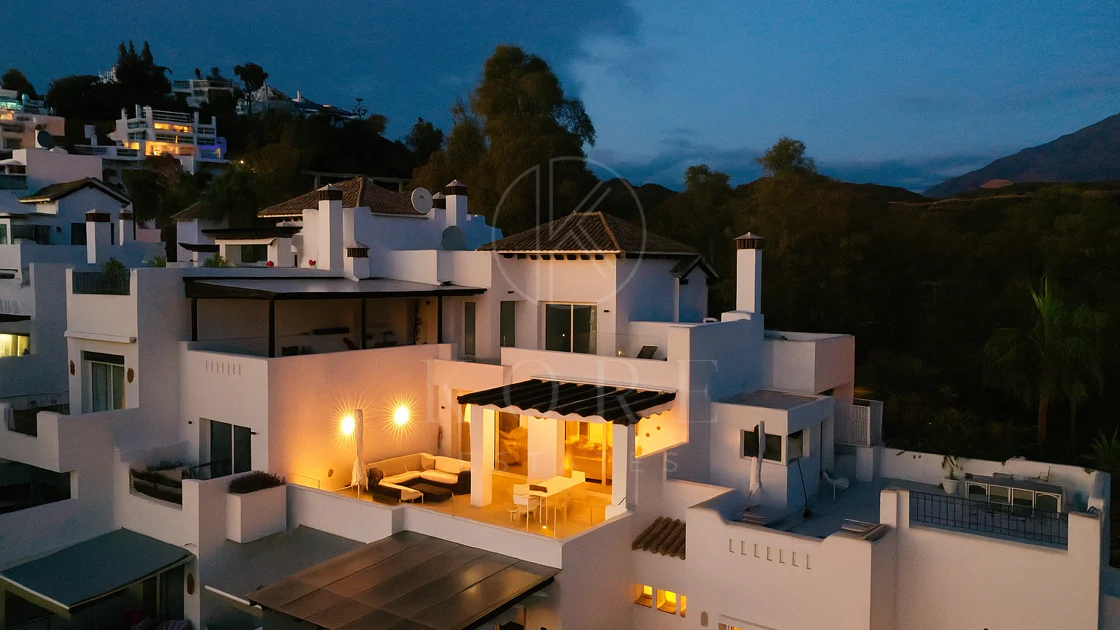 Elegant duplex penthouse in Aloha, Marbella with 3 bedrooms