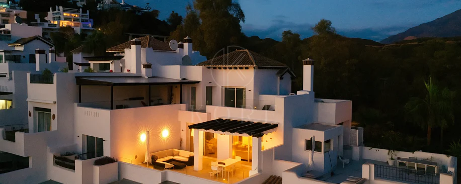 Elegant duplex penthouse in Aloha, Marbella with 3 bedrooms