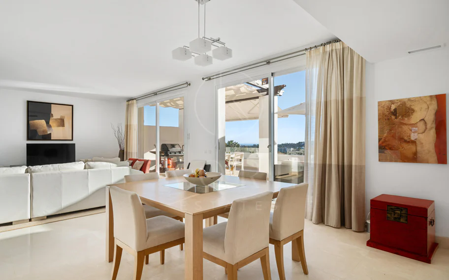 Elegant duplex penthouse in Aloha, Marbella with 3 bedrooms