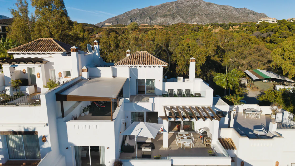 Elegant duplex penthouse in Aloha, Marbella with 3 bedrooms