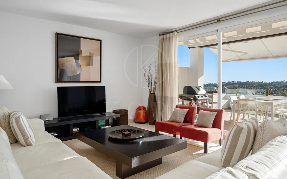 Elegant duplex penthouse in Aloha, Marbella with 3 bedrooms