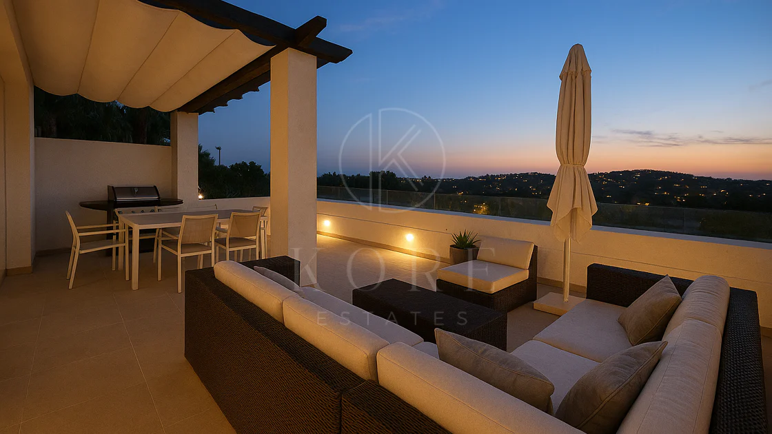 Elegant duplex penthouse in Aloha, Marbella with 3 bedrooms