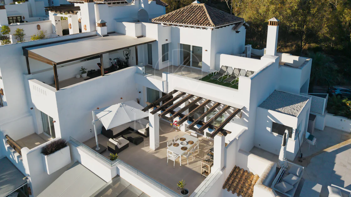 Elegant duplex penthouse in Aloha, Marbella with 3 bedrooms
