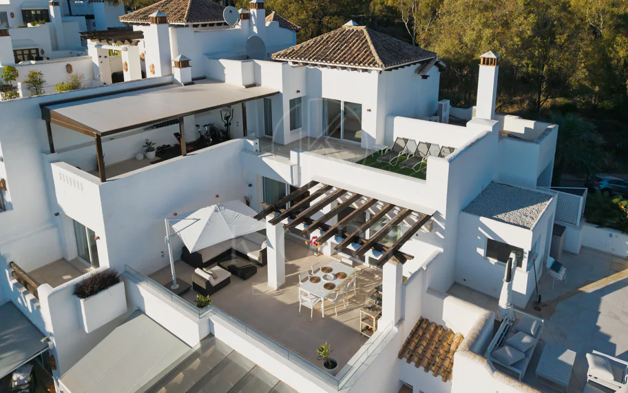 Elegant duplex penthouse in Aloha, Marbella with 3 bedrooms