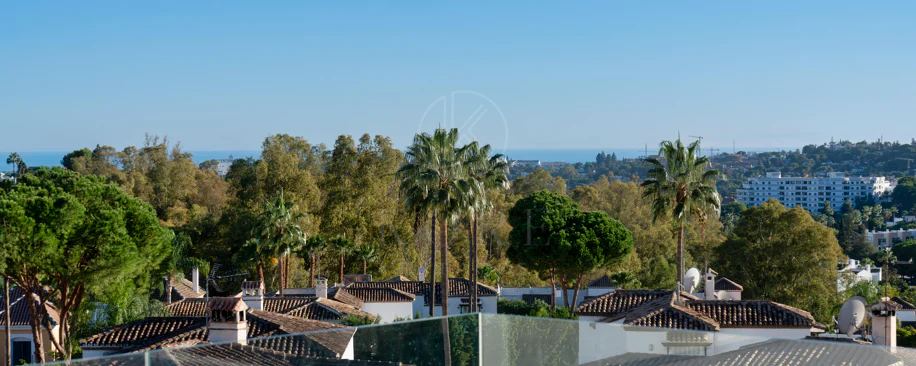 Elegant duplex penthouse in Aloha, Marbella with 3 bedrooms