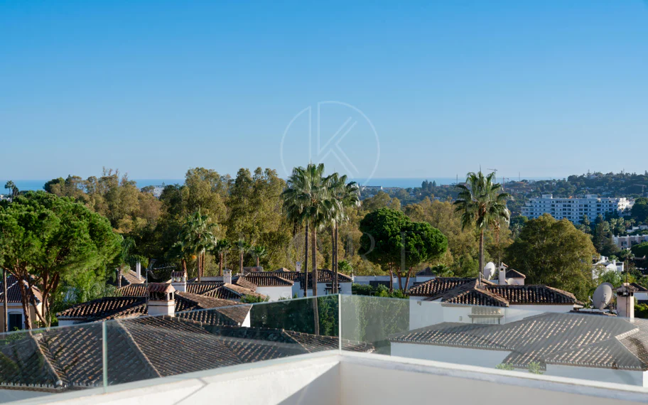 Elegant duplex penthouse in Aloha, Marbella with 3 bedrooms