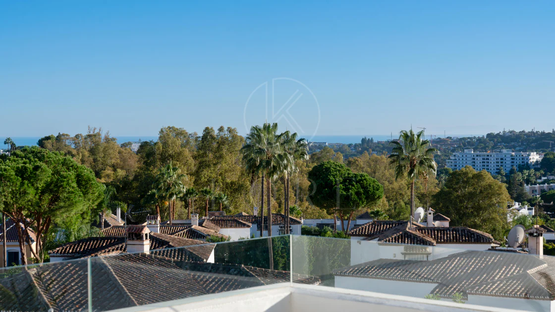 Elegant duplex penthouse in Aloha, Marbella with 3 bedrooms