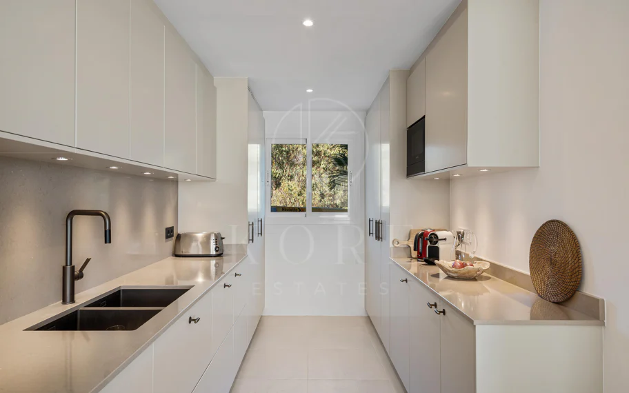 Elegant duplex penthouse in Aloha, Marbella with 3 bedrooms