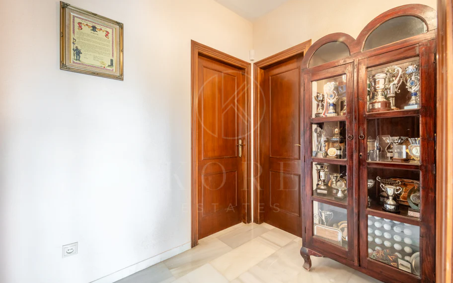 CHARMING 4-BEDROOM VILLA WITH EXPANSIVE OUTDOOR AREA IN MARBELLA