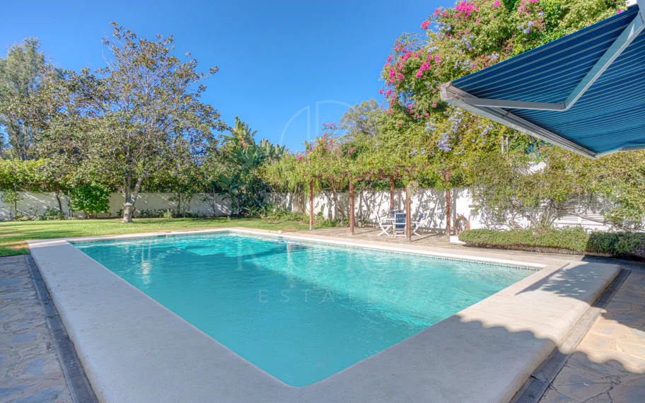 Elegant, southeast facing five bedroom Villa located on the New Golden Mile in Estepona, just steps from the beach