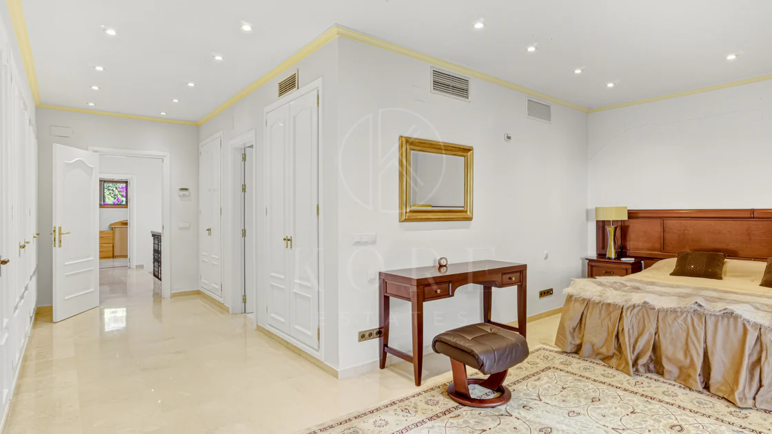 Elegant, southeast facing five bedroom Villa located on the New Golden Mile in Estepona, just steps from the beach