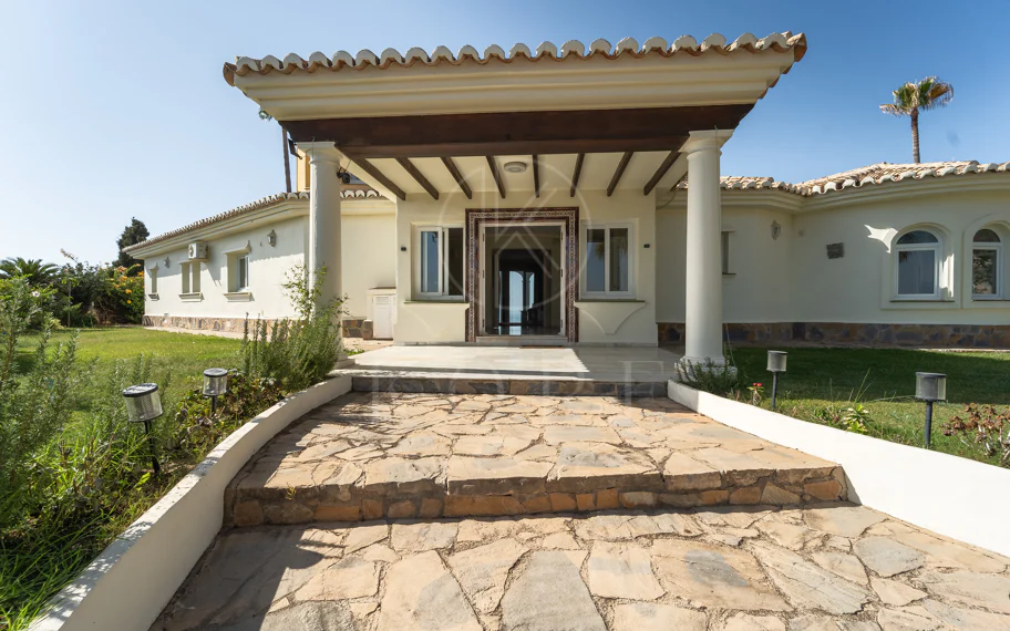 Villa for sale in El Chaparral, Mijas Costa