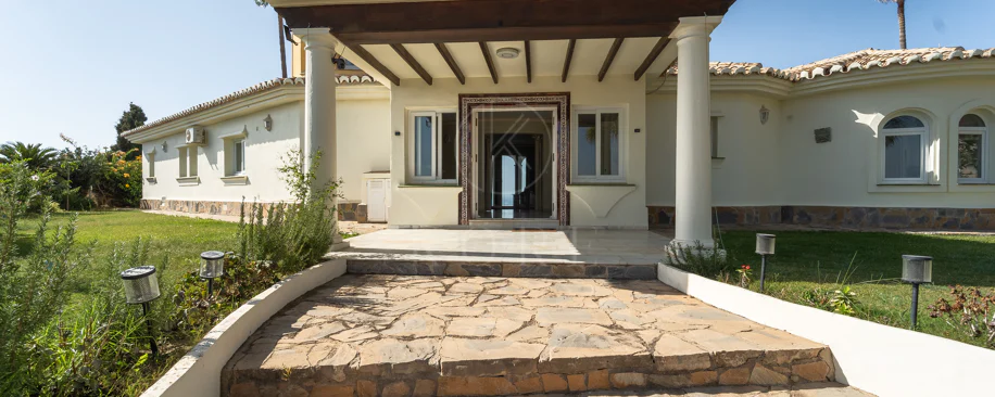 Villa for sale in El Chaparral, Mijas Costa