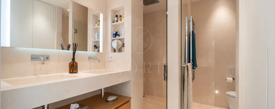 Luxury aparmtment in la Quinta with excellen views