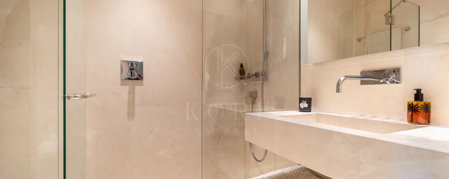 Luxury aparmtment in la Quinta with excellen views