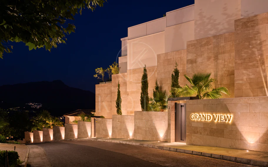 Luxury aparmtment in la Quinta with excellen views