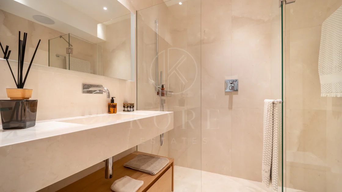 Luxury aparmtment in la Quinta with excellen views