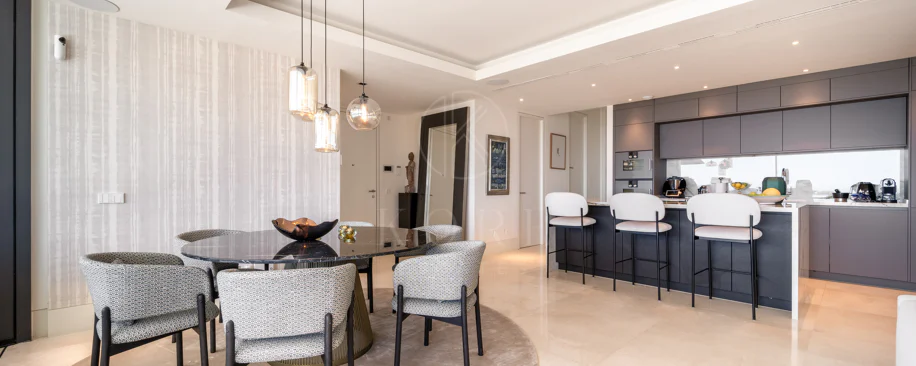 Luxury aparmtment in la Quinta with excellen views