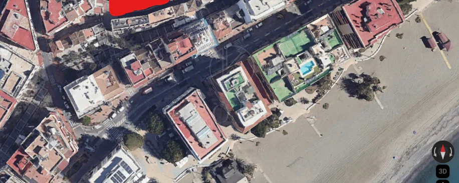 Prime Corner Plot of 190 m² in the Old Town of Estepona – 50m from the Beach, Buildable up to 800 m²