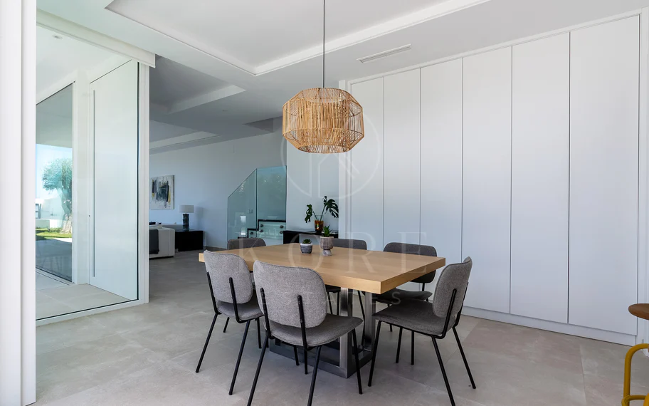 Villa for sale in El Mirador, Marbella