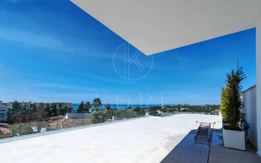 Villa for sale in El Mirador, Marbella