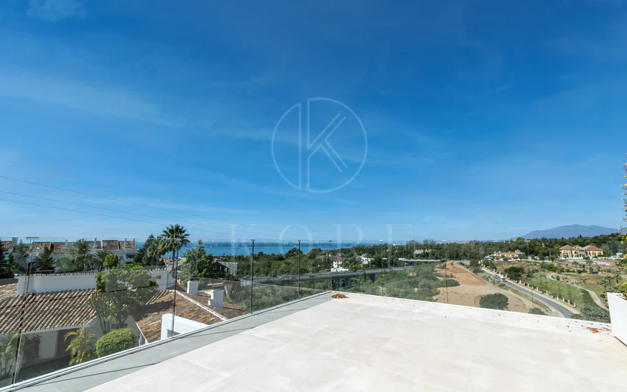 Villa for sale in El Mirador, Marbella