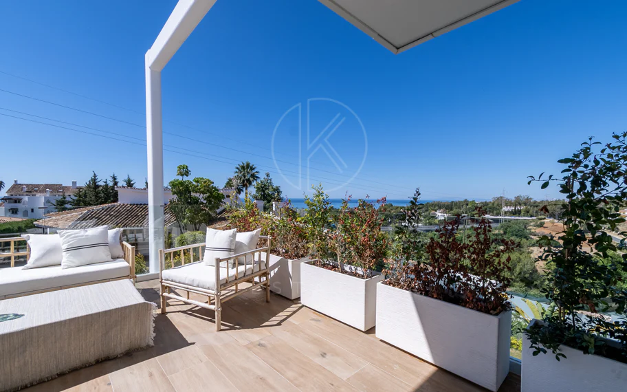 Villa for sale in El Mirador, Marbella