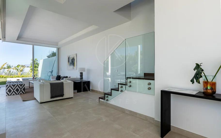Villa for sale in El Mirador, Marbella