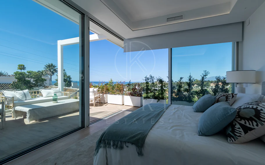 Villa for sale in El Mirador, Marbella