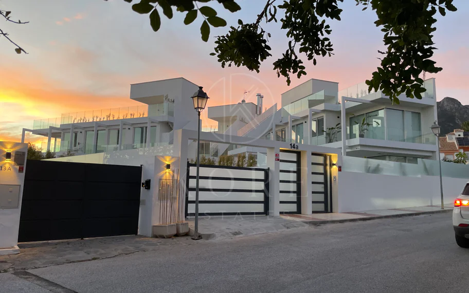 Villa for sale in El Mirador, Marbella