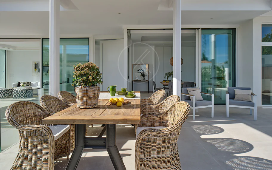 Villa for sale in El Mirador, Marbella