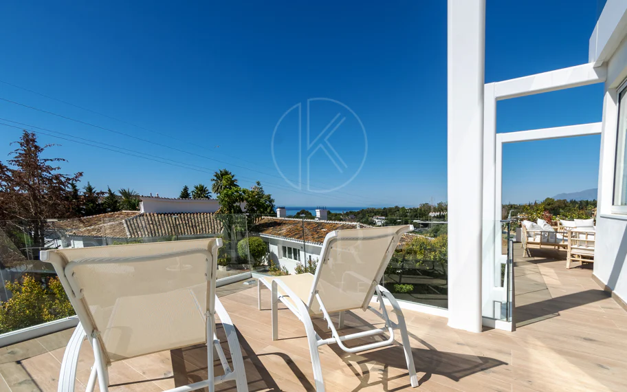 Villa for sale in El Mirador, Marbella