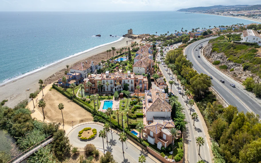 Unique Frontline Beach Villa in La Perla de la Bahía, Casares