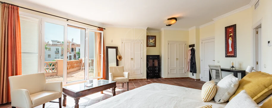 Unique Frontline Beach Villa in La Perla de la Bahía, Casares