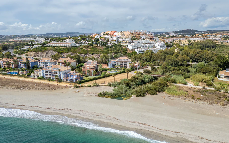 Unique Frontline Beach Villa in La Perla de la Bahía, Casares