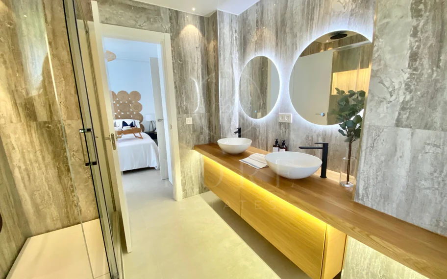 Penthouse for sale in La Quinta, Benahavis
