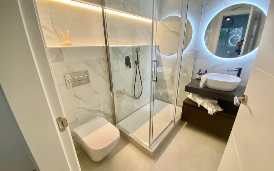 Penthouse for sale in La Quinta, Benahavis