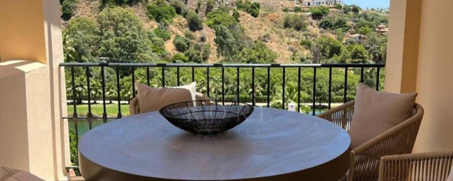 Penthouse de vânzare în La Quinta, Benahavis
