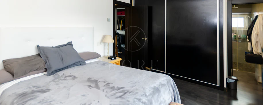 Lumină și exclusivitate în acest penthouse cu 3 dormitoare în inima Puerto Banus