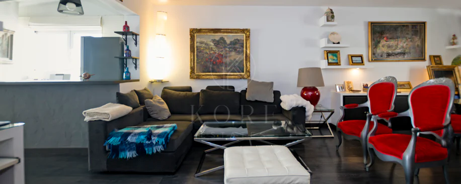 Lumină și exclusivitate în acest penthouse cu 3 dormitoare în inima Puerto Banus