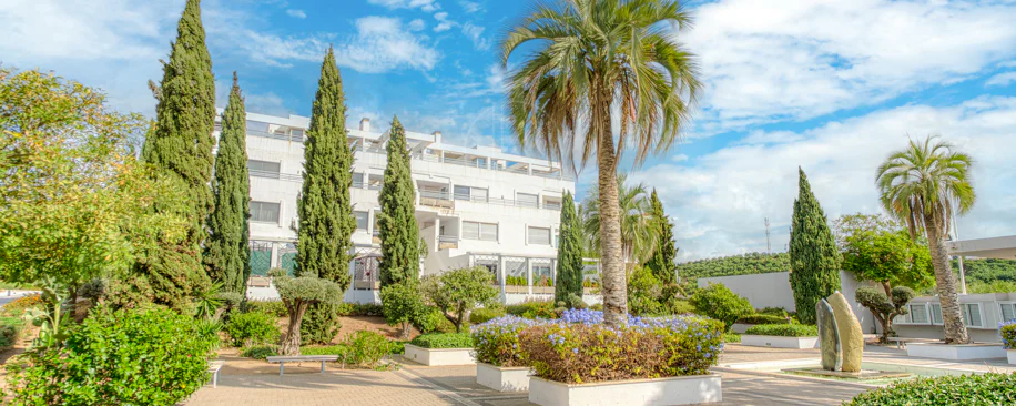 Fantastic east-facing duplex penthouse with solarium and stunning sunset views in La Cala Golf Resort, Mijas Costa