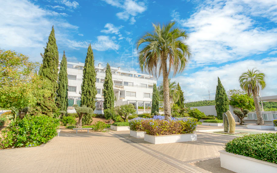 Fantastic east-facing duplex penthouse with solarium and stunning sunset views in La Cala Golf Resort, Mijas Costa